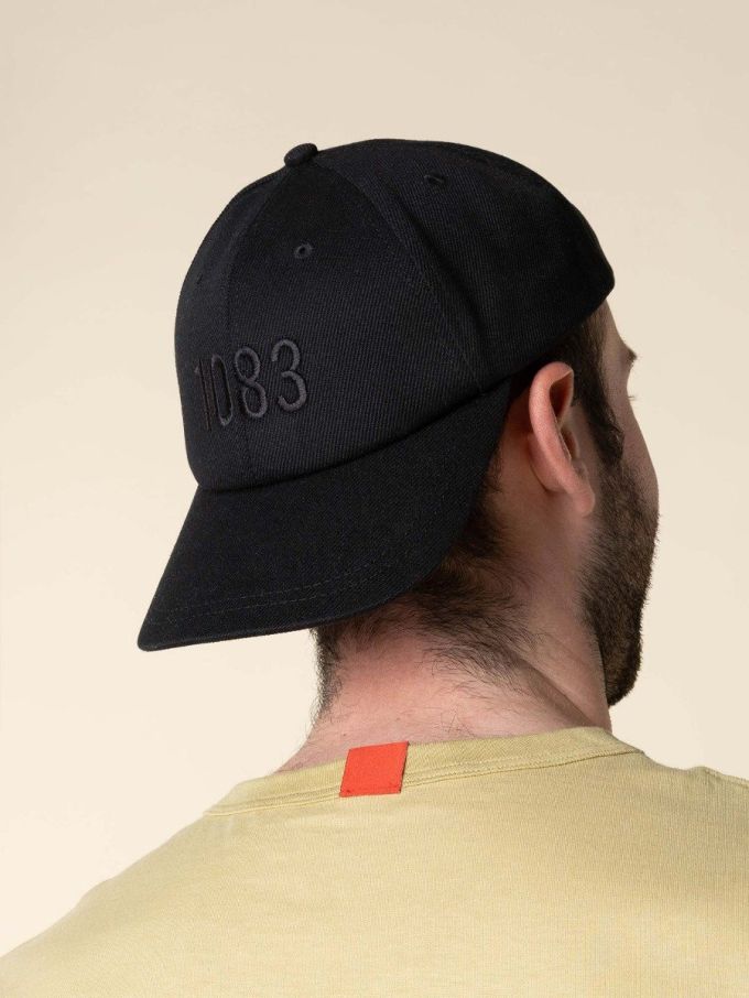 Casquette 830 - Vins Rouges Harmonieux pour Chaque Occasion Casquette 830 - Vins Rouges Harmonieux pour Chaque Occasion