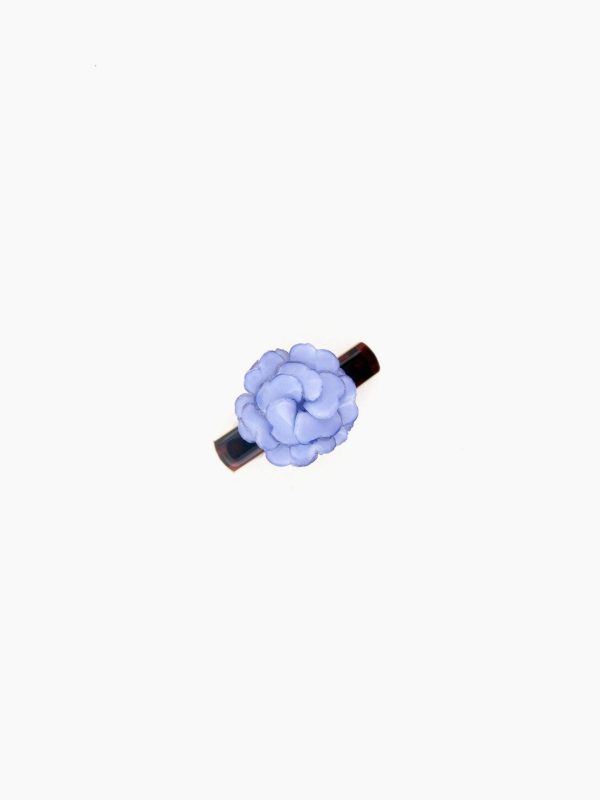 Barrette fleur Géranium - Vins Rouges Harmonieux pour Chaque Occasion