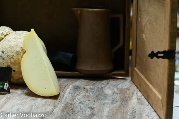 Caciocavallo Pugliese - Vins Rouges Harmonieux pour Chaque Occasion