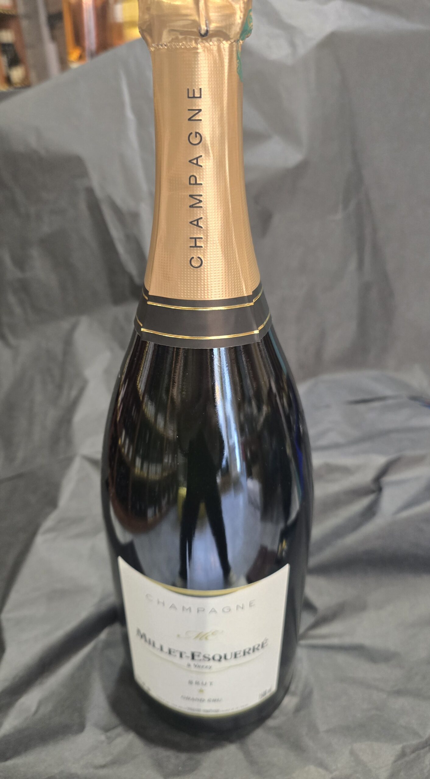 Champagne Millet-Esquerré Grand Cru Brut Magnum 1,5L - Vins Rouges Harmonieux pour Chaque Occasion Champagne Millet-Esquerré Grand Cru Brut Magnum 1,5L - Vins Rouges Harmonieux pour Chaque Occasion